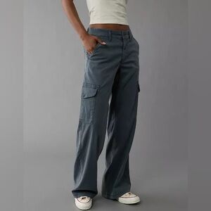 NWT American Eagle Dreamy Drape Baggy Wide Leg Stretchy Cargo Pants in Dark Gray